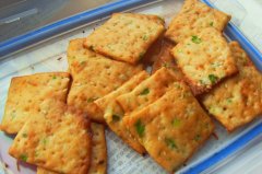 揭秘!7种常见饼干的营养真相