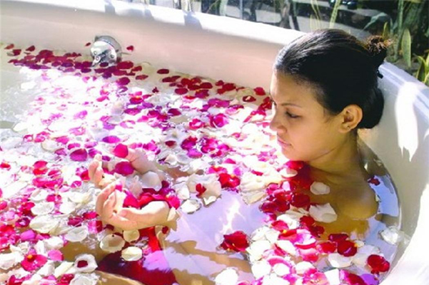 点击图片进入下一页