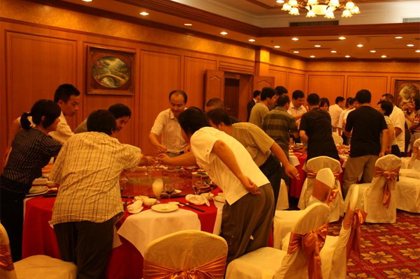 点击图片进入下一页